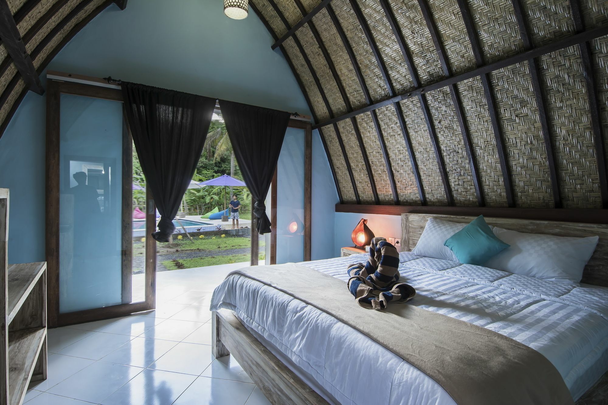Apit Lawang Villas & Resto Batununggul Exterior photo